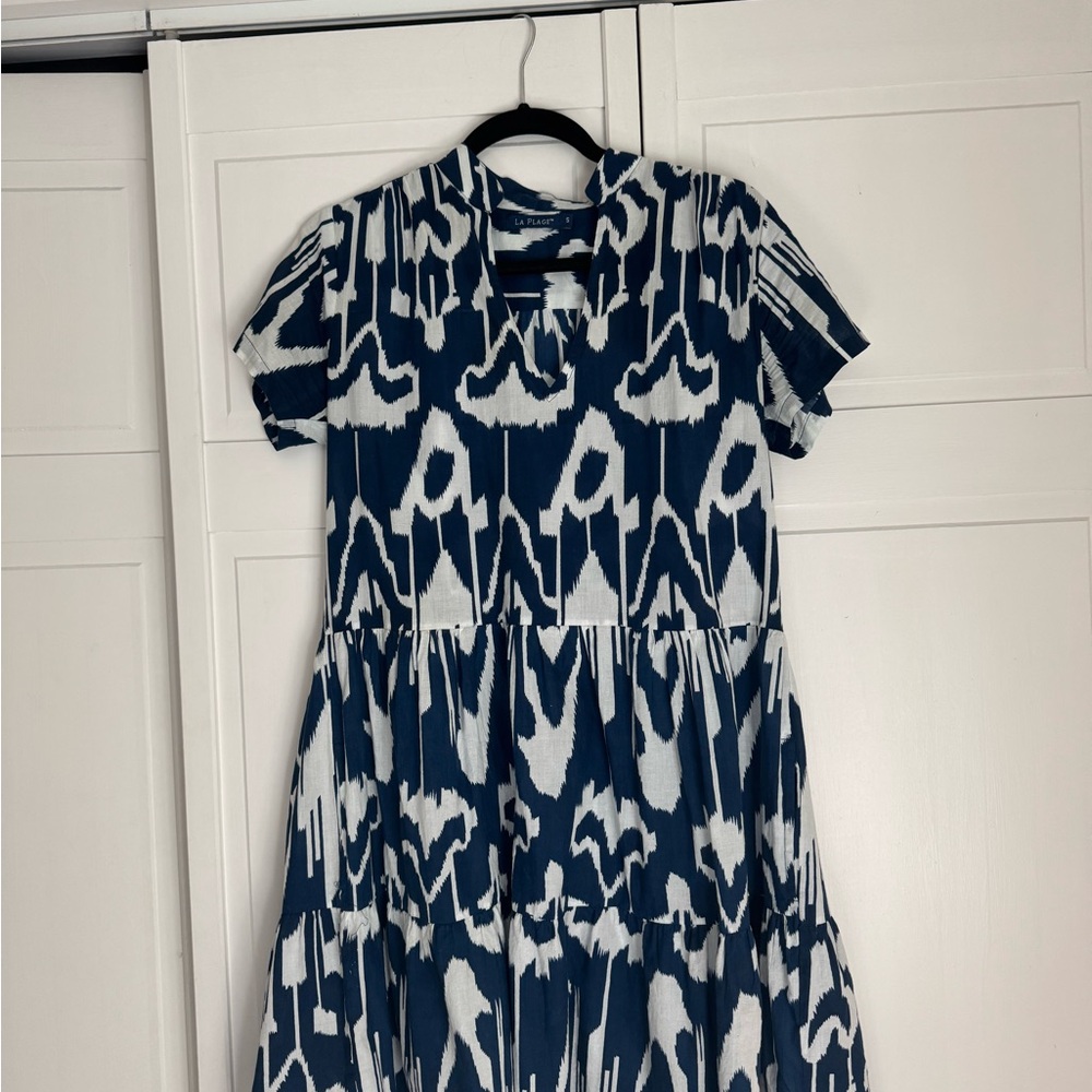 Blue and White V Neck Flutter Sleeve Midi Dress